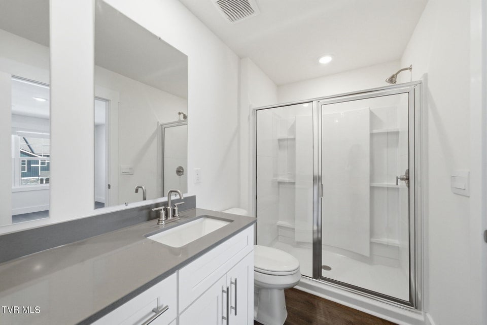 Photo #27: 1149 Wenna Way 