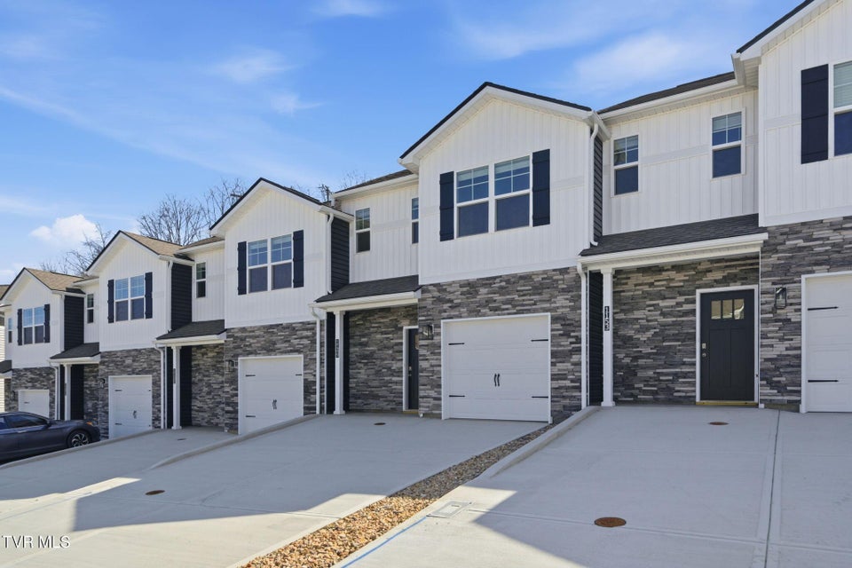 Photo #2: 1149 Wenna Way 