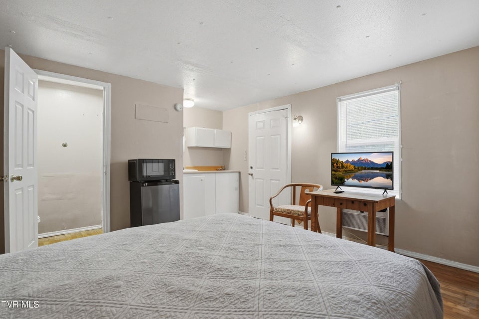 Photo #9: 1025 Pointe Village Drive