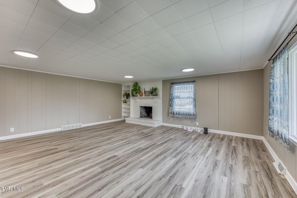 Photo #7: 148 Unaka Subdivision Road