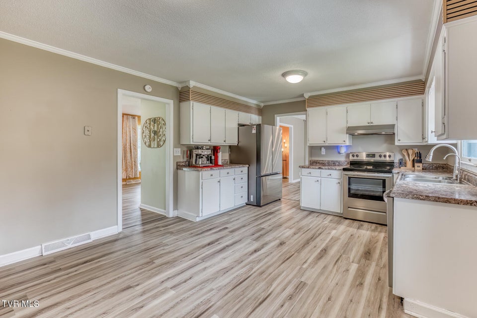 Photo #18: 148 Unaka Subdivision Road