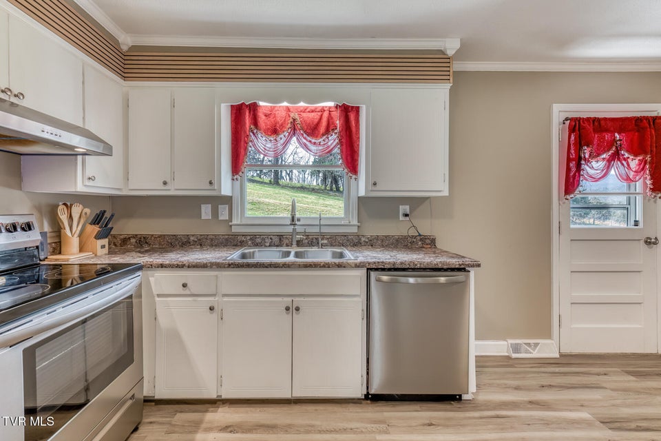 Photo #20: 148 Unaka Subdivision Road