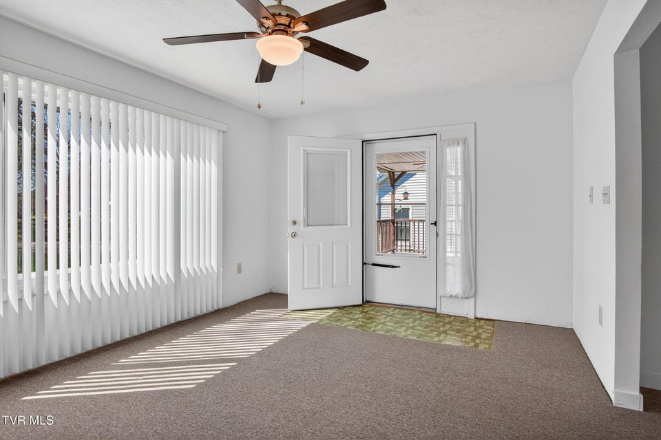 Photo #3: 151 Baker Street