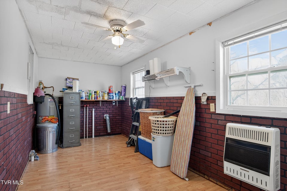 Photo #17: 151 Baker Street