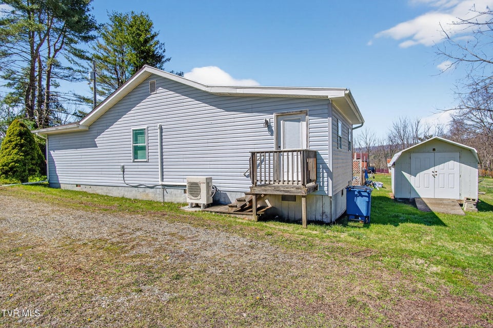 Photo #23: 151 Baker Street