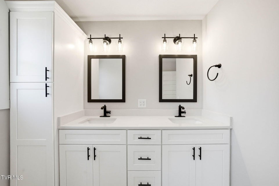 Photo #15: 622 Cherry Marie Drive