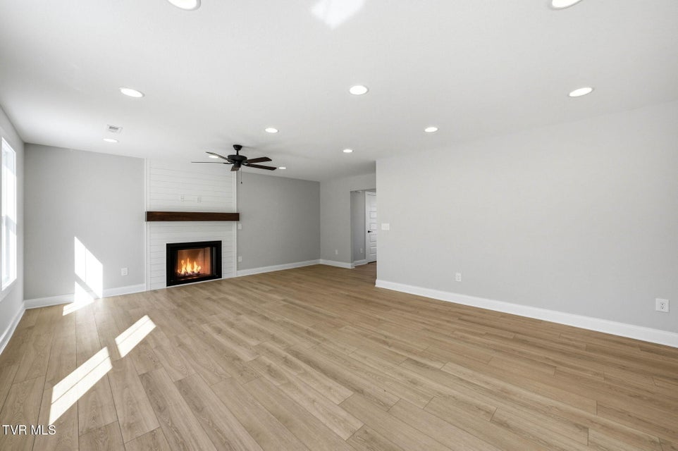 Photo #8: 622 Cherry Marie Drive