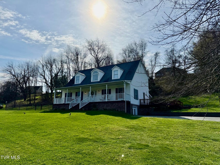 Photo #4: 384 Sunset Road