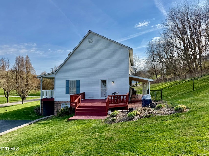 Photo #14: 384 Sunset Road