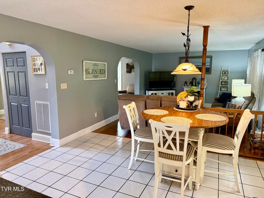 Photo #18: 384 Sunset Road