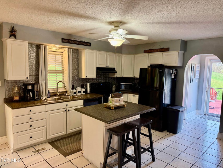 Photo #21: 384 Sunset Road