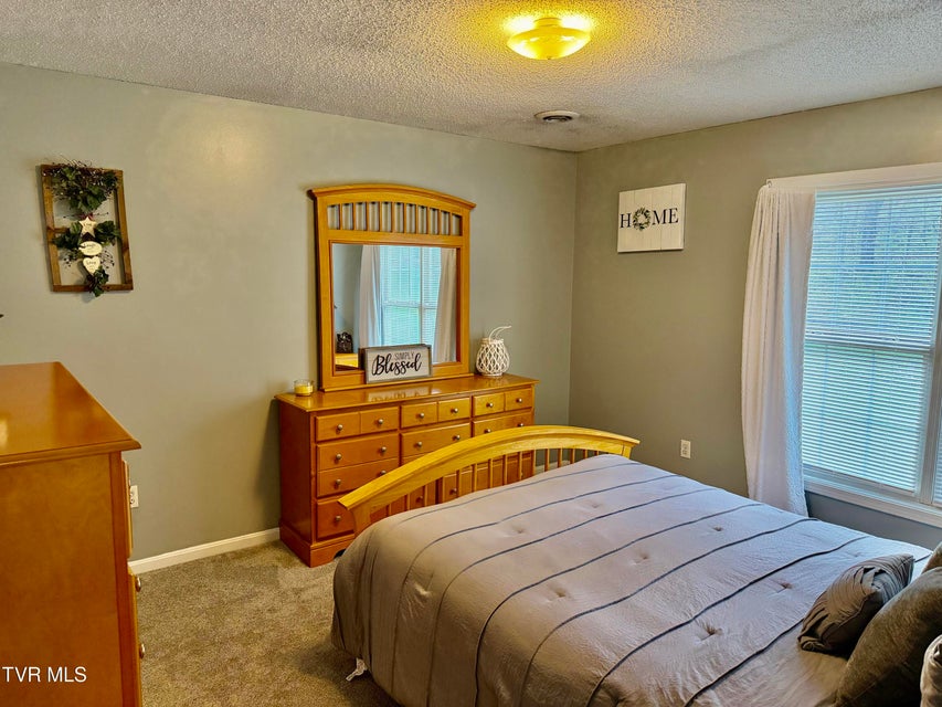 Photo #32: 384 Sunset Road