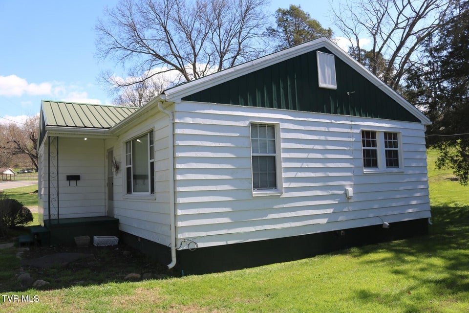 Photo #10: 95 Mcdonald Road