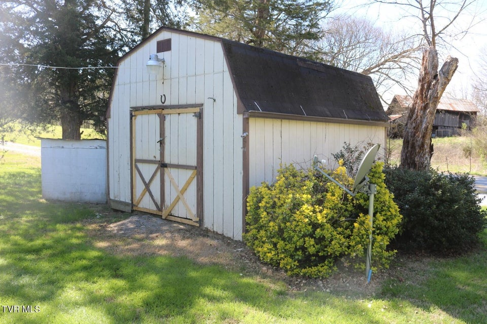 Photo #18: 95 Mcdonald Road