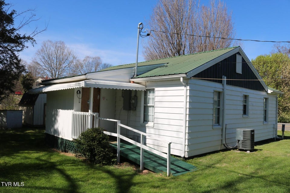 Photo #12: 95 Mcdonald Road