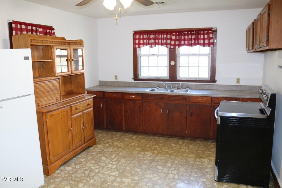 Photo #4: 95 Mcdonald Road