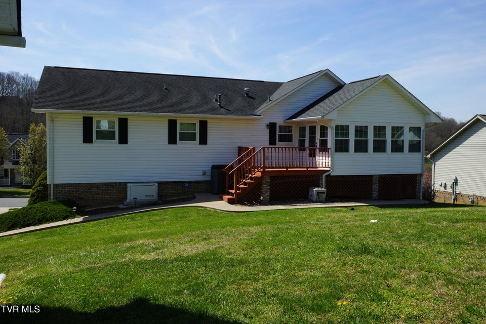 Photo #6: 128 Meadow Springs Lane