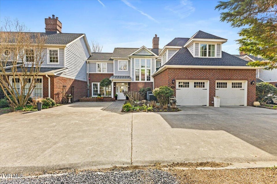 Photo #2: 102 Willow Creek Lane