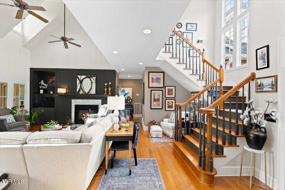 Photo #17: 102 Willow Creek Lane