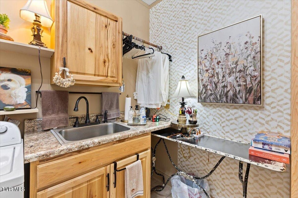 Photo #22: 102 Willow Creek Lane