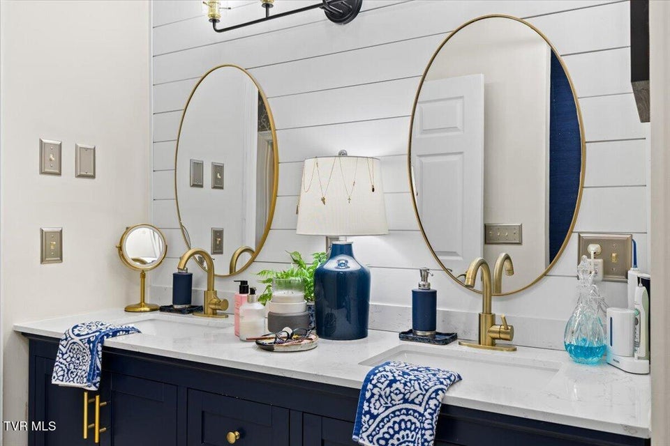 Photo #26: 102 Willow Creek Lane