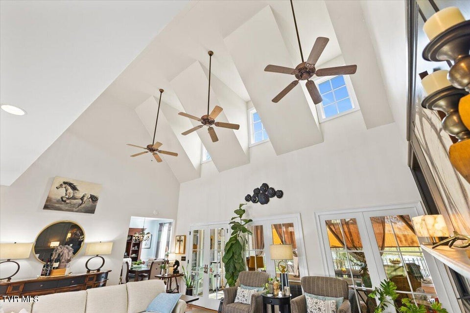 Photo #31: 102 Willow Creek Lane