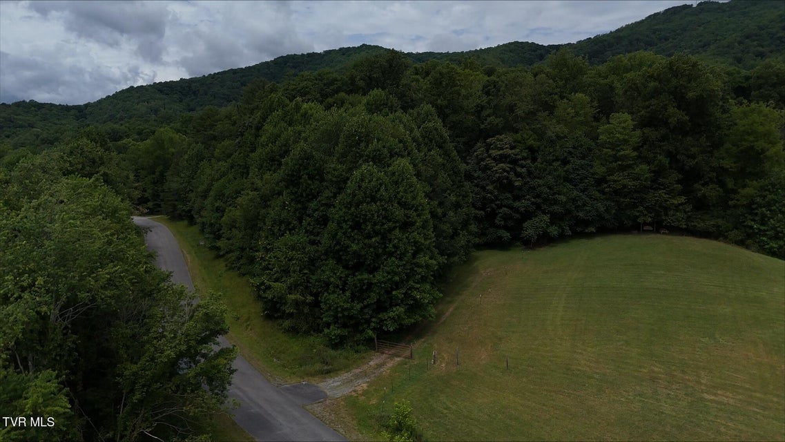 Photo #59: 125 Powder Hollow Road