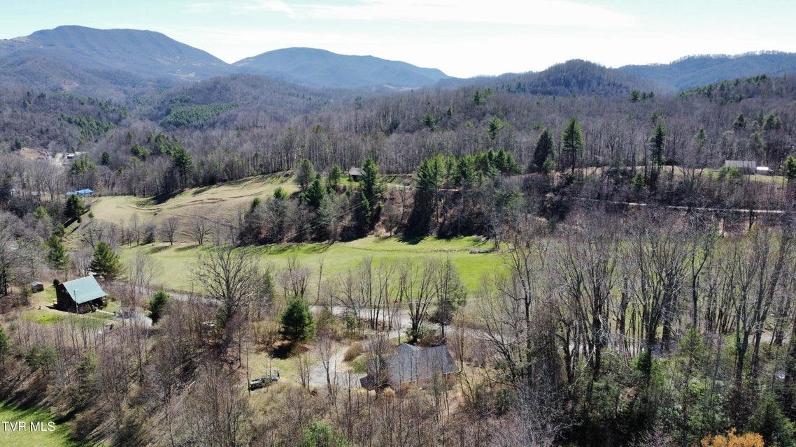 Photo #29: 302 Grover Reece Road