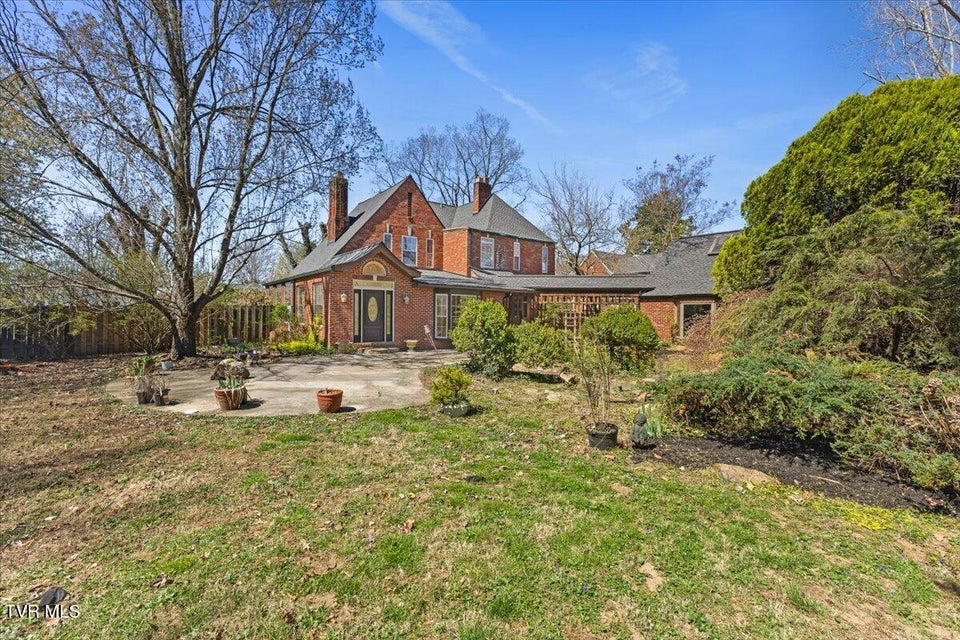 Photo #8: 708 Main Street