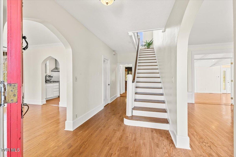 Photo #16: 708 Main Street