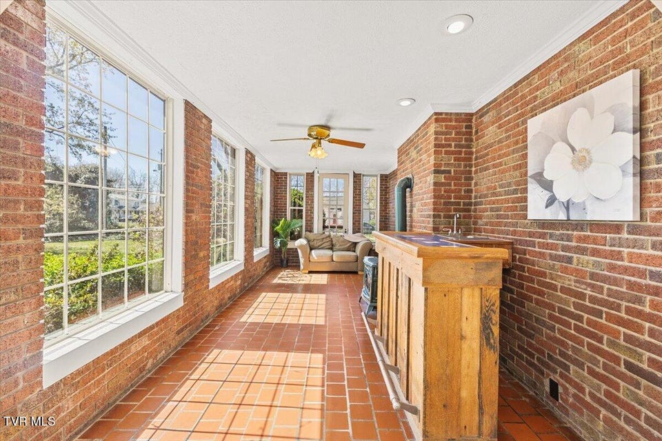 Photo #20: 708 Main Street