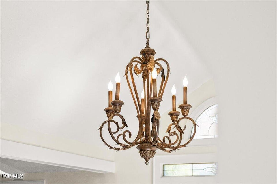 Photo #25: 708 Main Street