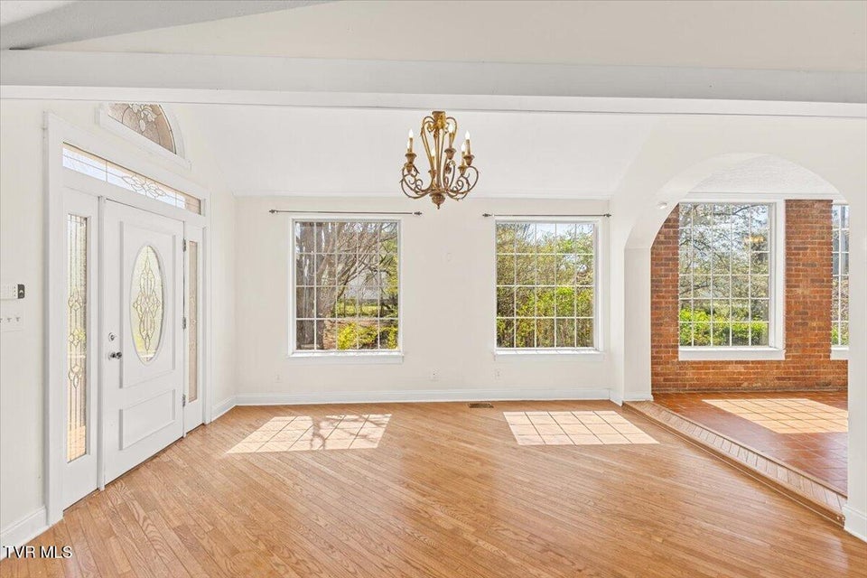 Photo #26: 708 Main Street