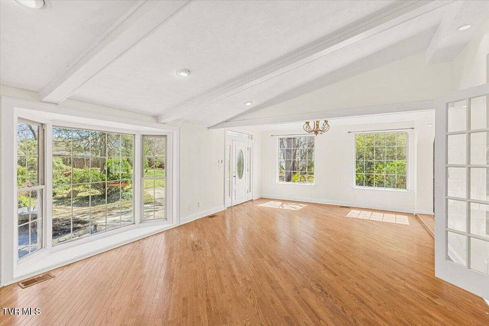 Photo #28: 708 Main Street