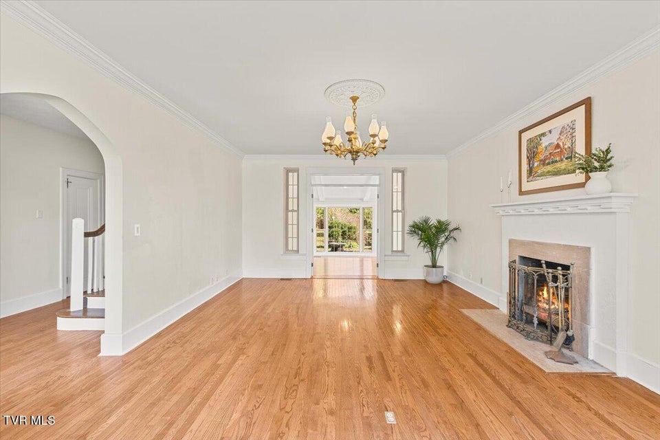 Photo #34: 708 Main Street