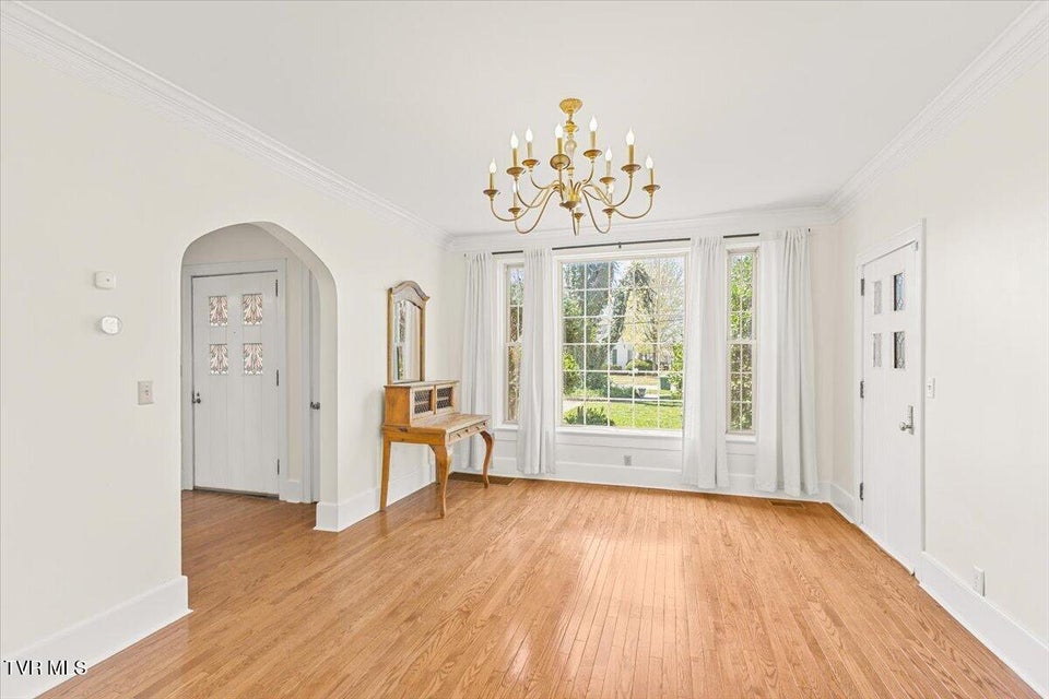 Photo #37: 708 Main Street