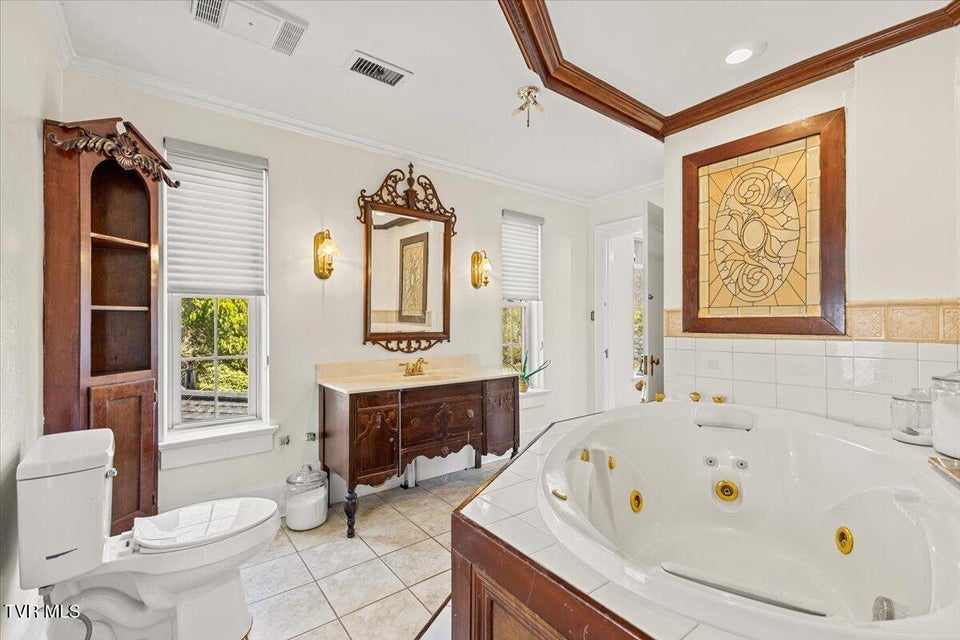 Photo #47: 708 Main Street