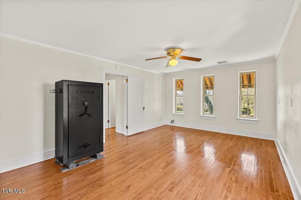 Photo #53: 708 Main Street