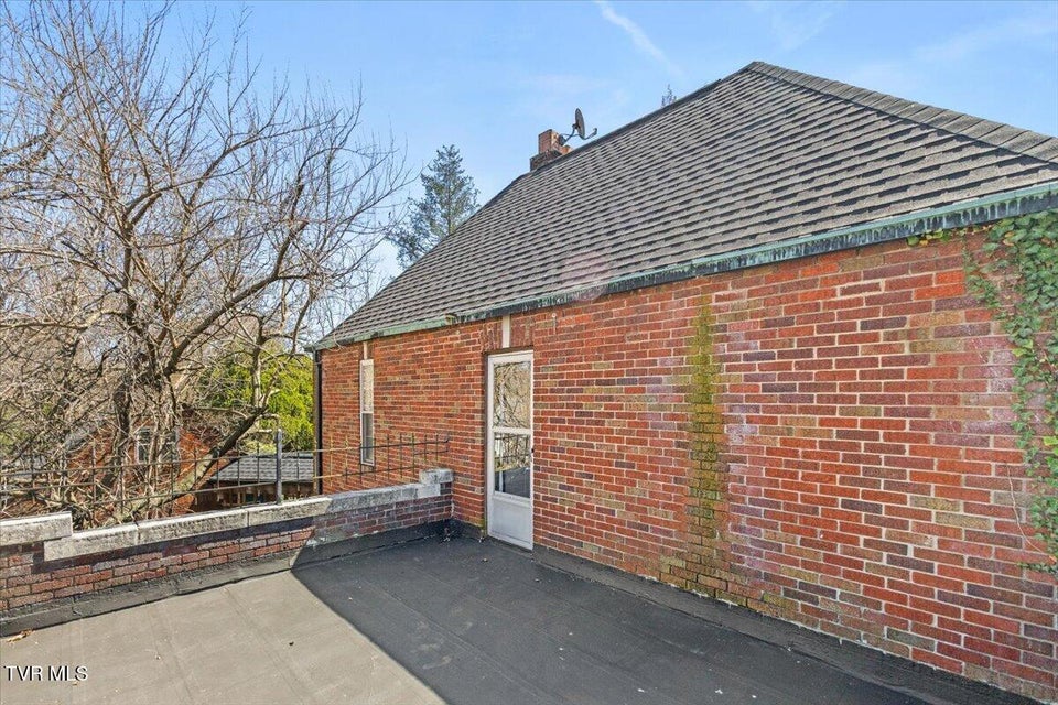 Photo #57: 708 Main Street