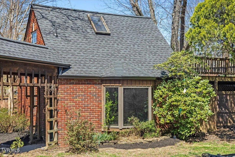 Photo #67: 708 Main Street