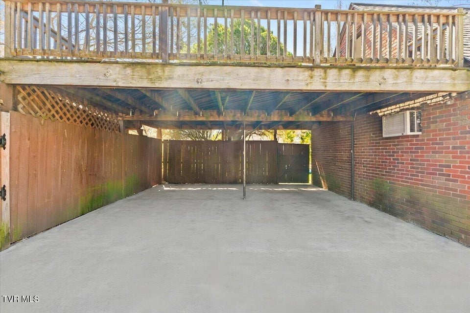 Photo #87: 708 Main Street