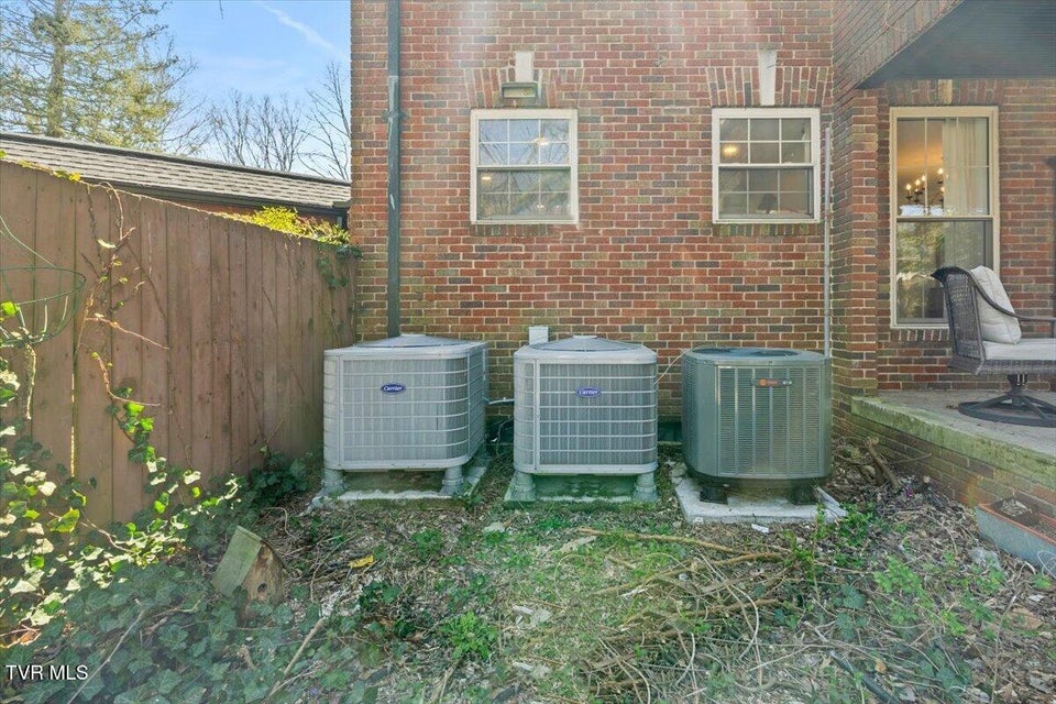 Photo #89: 708 Main Street