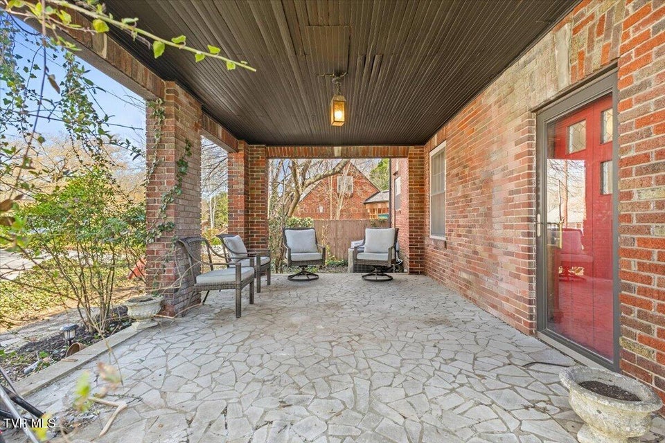 Photo #90: 708 Main Street