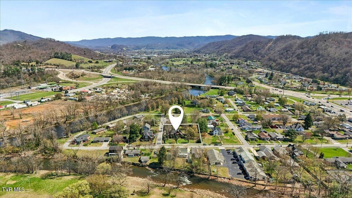 Photo #96: 708 Main Street