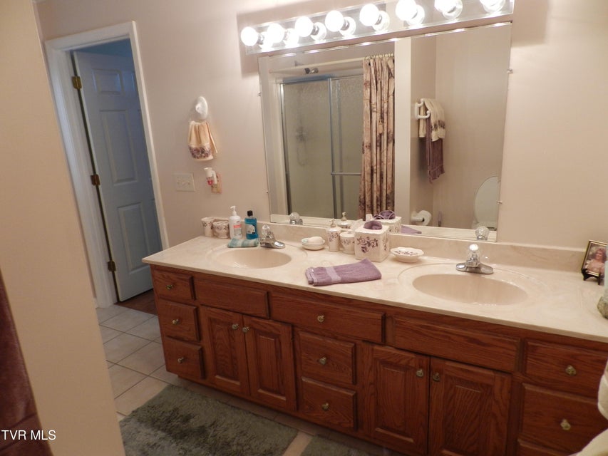 Photo #25: 128 Meadow Springs Lane