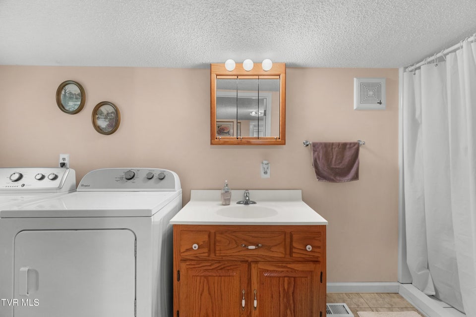 Photo #15: 2218 Rebel Hollow Road