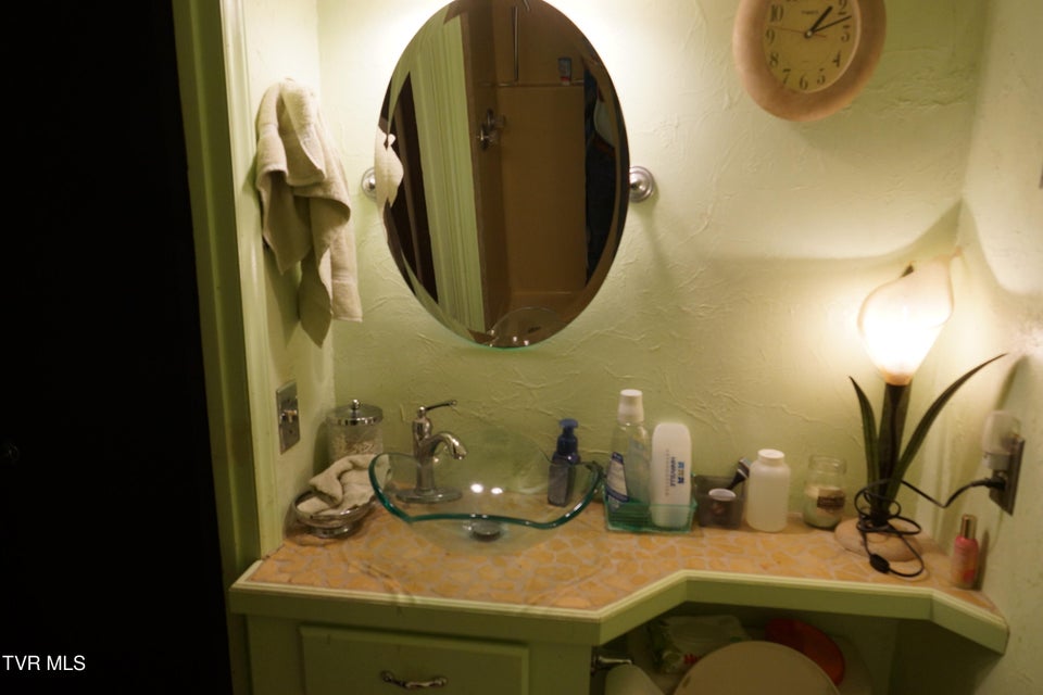 Photo #26: 1569 Rock Springs Road