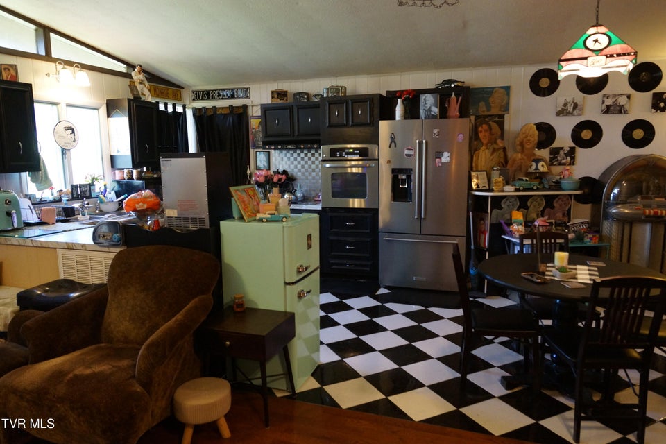 Photo #31: 1569 Rock Springs Road