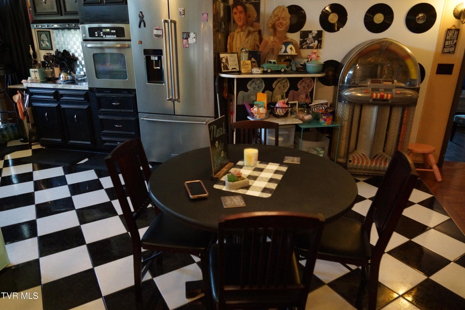 Photo #33: 1569 Rock Springs Road