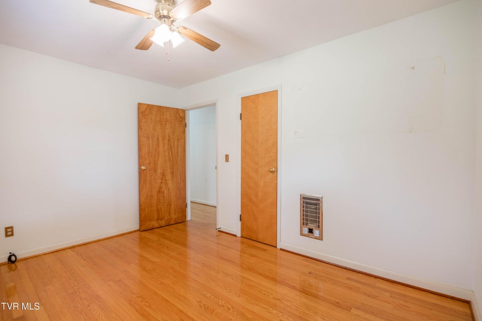 Photo #13: 208 Hogan Avenue